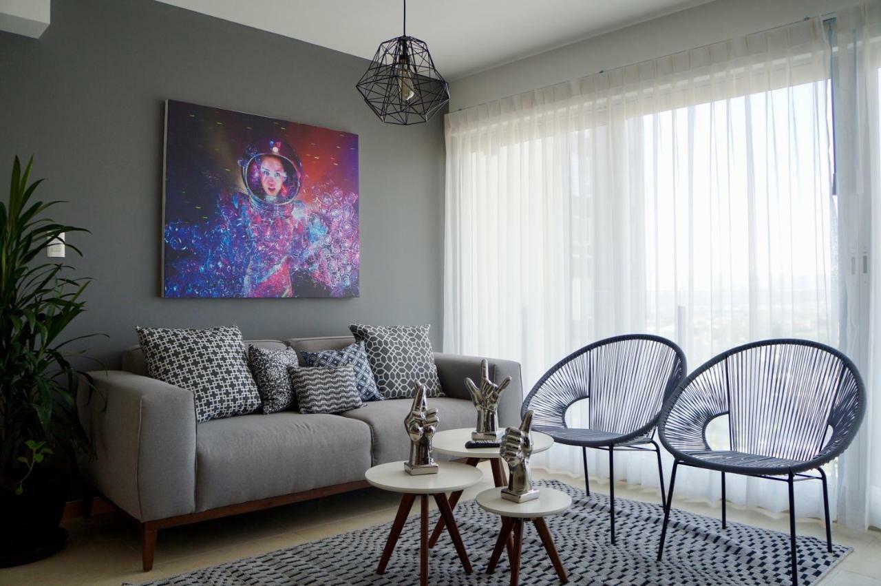 Metropolitan Suites サポパン エクステリア 写真